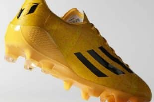 Rear-front view of new golden cleats of Messi