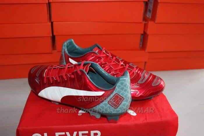 puma dragon football boots