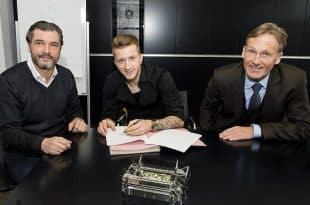Marco Reus Sings new contract with Borussia Dortmund