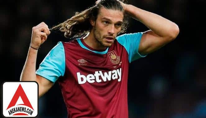 #Bola: Andy Carroll Punya Alasan Kuat Tak Gabung ke Liga China0 by Anekanews.com Andy Carroll 2017 photo