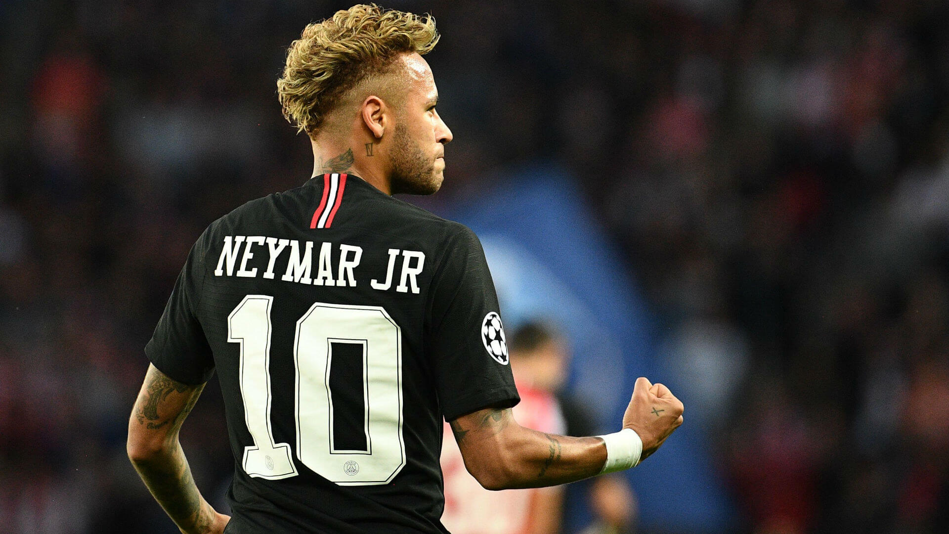 Real Neymar Height, Weight and Body Parameters