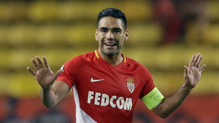 “galatasaray acquire radamel falcao”